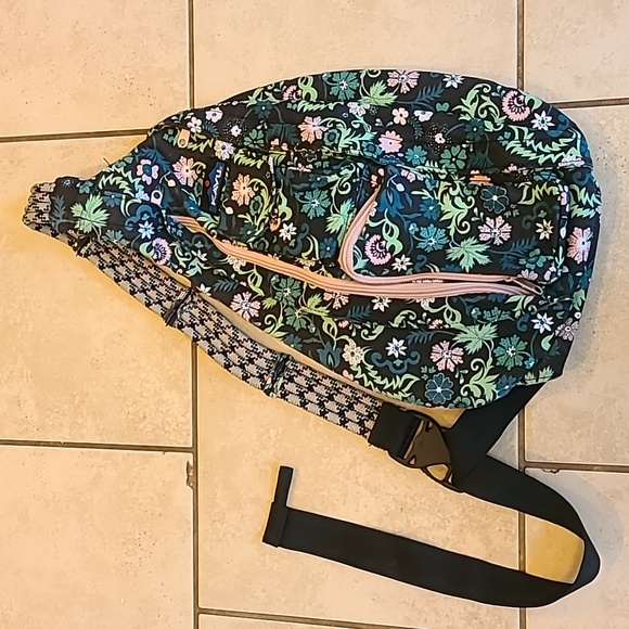 Kavu Handbags - Kavu Floral Bag